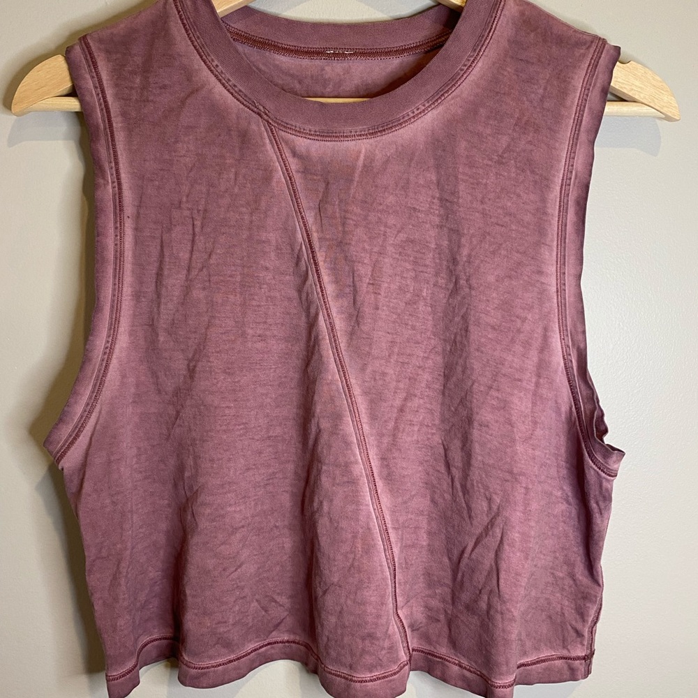Lululemon cropped tank top